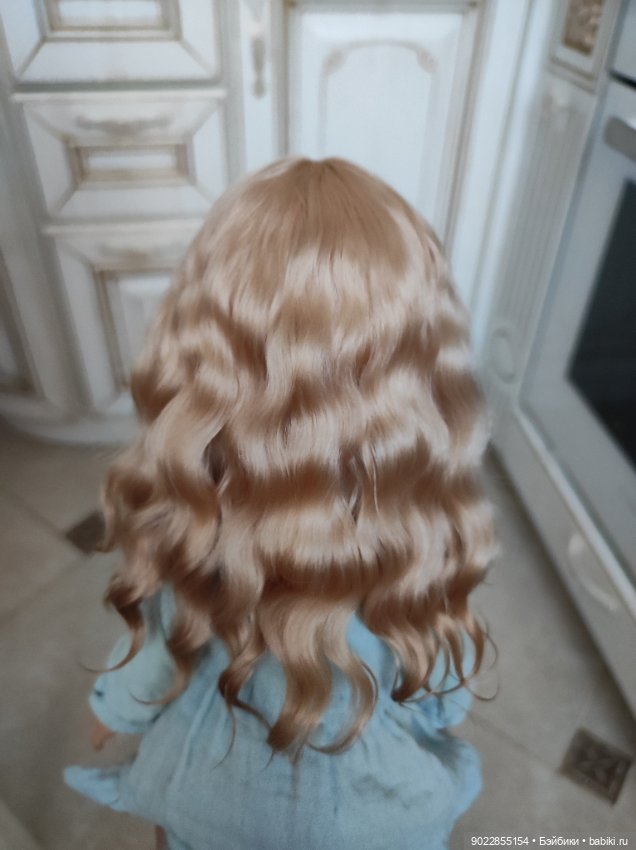 Продам очень красивый паричок из локонов козочки размер 8-9 (фото 7)