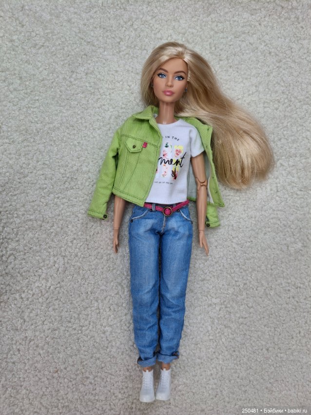 Набор на барби — Одежда для кукол
