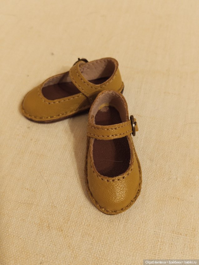 Обувь для руби ред 37 см — Обувь для кукол (фото 3)