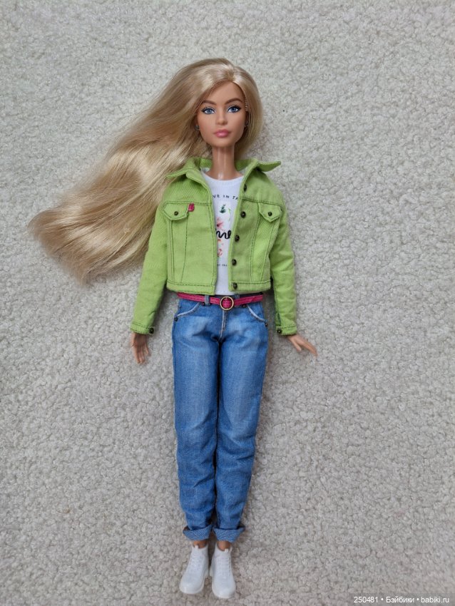 Набор на барби — Одежда для кукол
