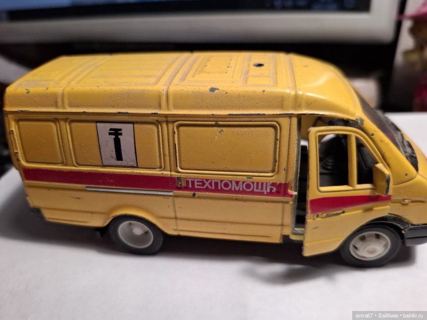 Винтажные машинки 1:24 — Винтажные куклы и игрушки детства