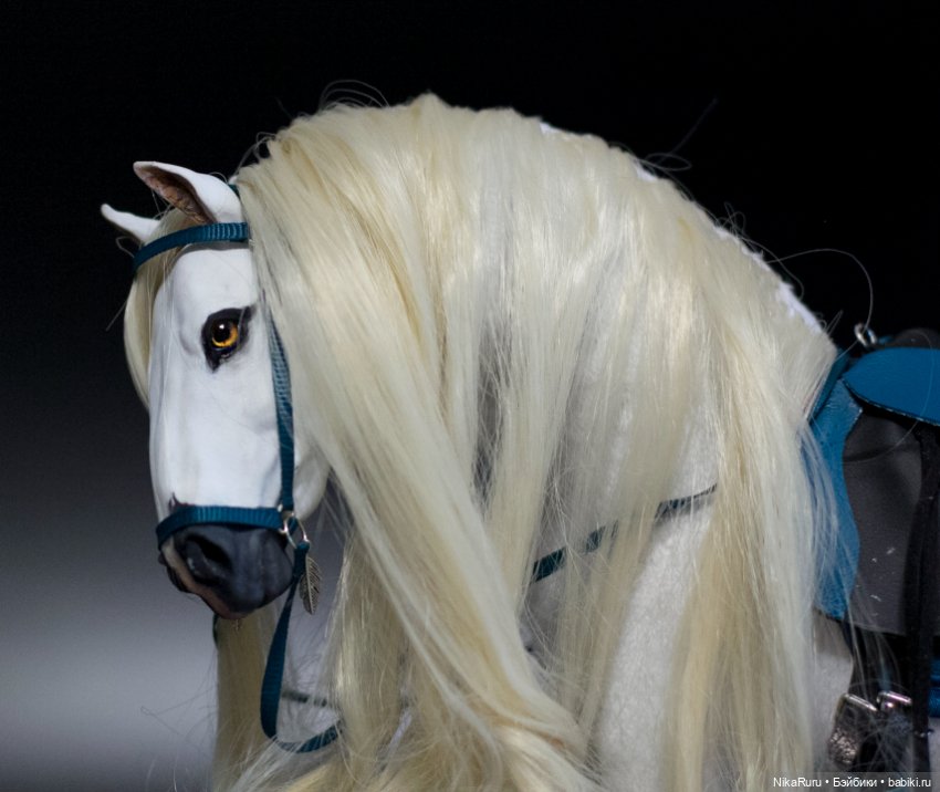 Лошадь для Барби, подвижная в смешанной технике, конь формат 1/6 (фото 3)