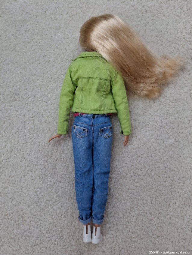 Набор на барби — Одежда для кукол