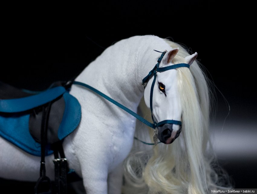 Лошадь для Барби, подвижная в смешанной технике, конь формат 1/6 (фото 4)