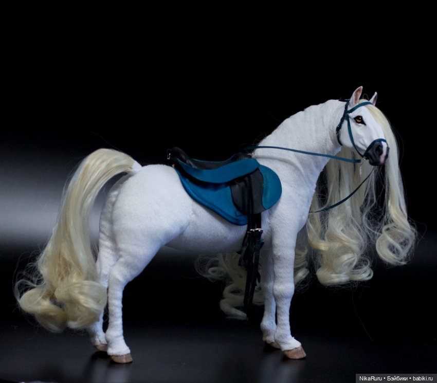 Лошадь для Барби, подвижная в смешанной технике, конь формат 1/6 (фото 5)
