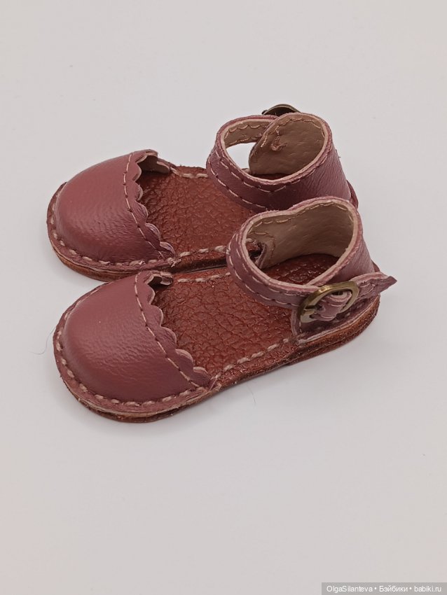 Обувь для руби ред 37 см — Обувь для кукол