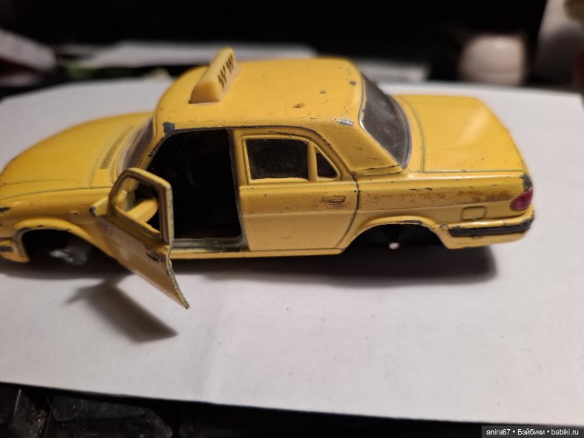 Винтажные машинки 1:24 — Винтажные куклы и игрушки детства (фото 7)