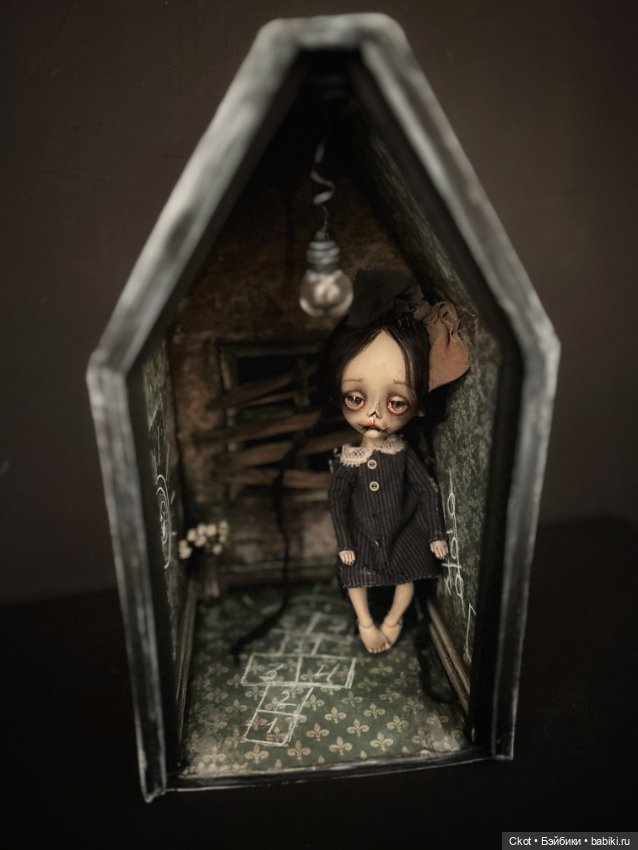 Авторская художественная композиция «Скука Агнес»