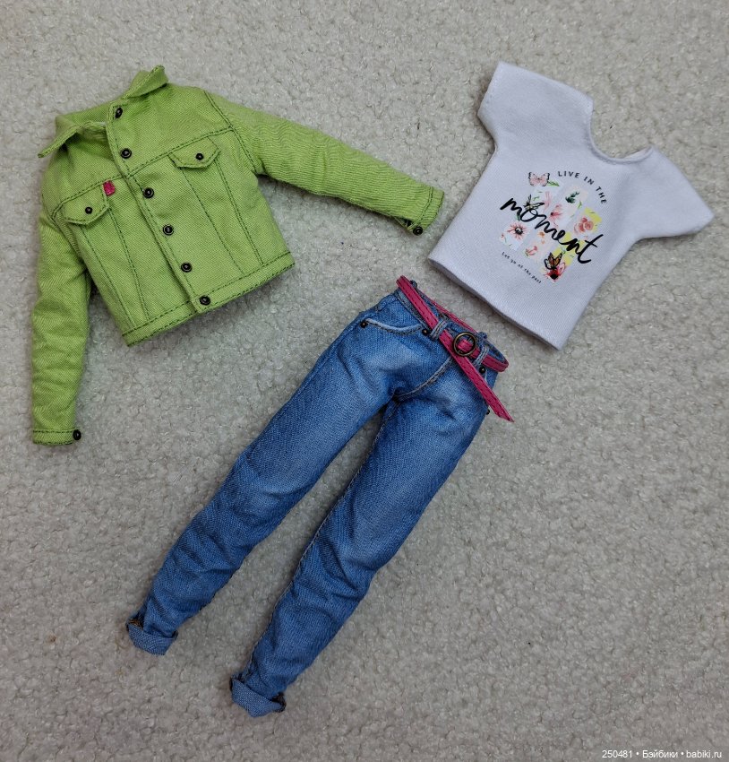 Набор на барби — Одежда для кукол