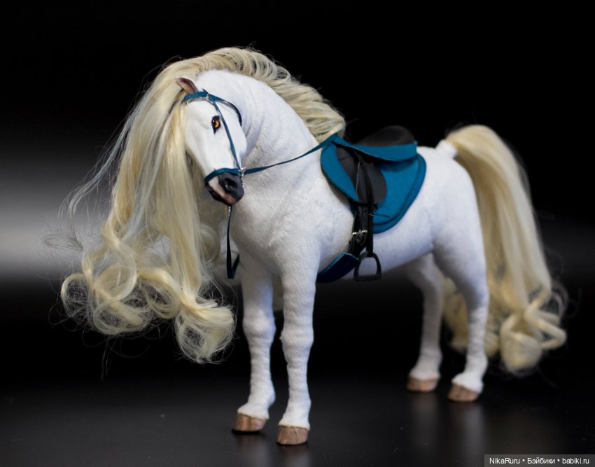 Лошадь для Барби, подвижная в смешанной технике, конь формат 1/6 (фото 9)