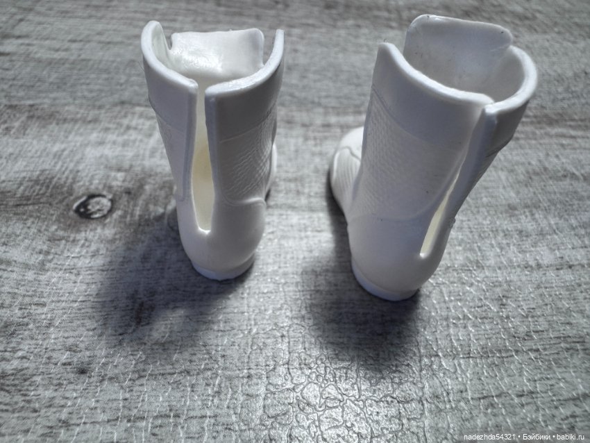 Частичный аутфит Кена Райана Гослинга из сета "Сцена у костра" по фильму "Барби"