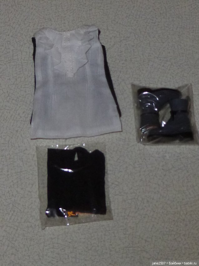 Почти полный аутфит Момоко Momoko Ambivalent girl новый