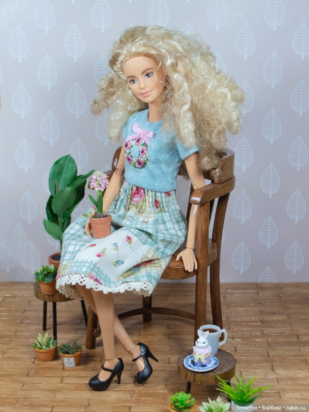 Деревянное кресло "Тюльпан" для кукол 1:6 (barbie,Integrity toys,momoko,bjd) (фото 5)