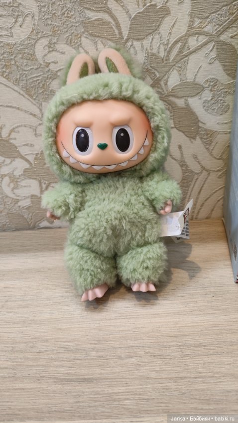 Labubu зелёная пушистая — Коллекционные фигурки (фото 3)