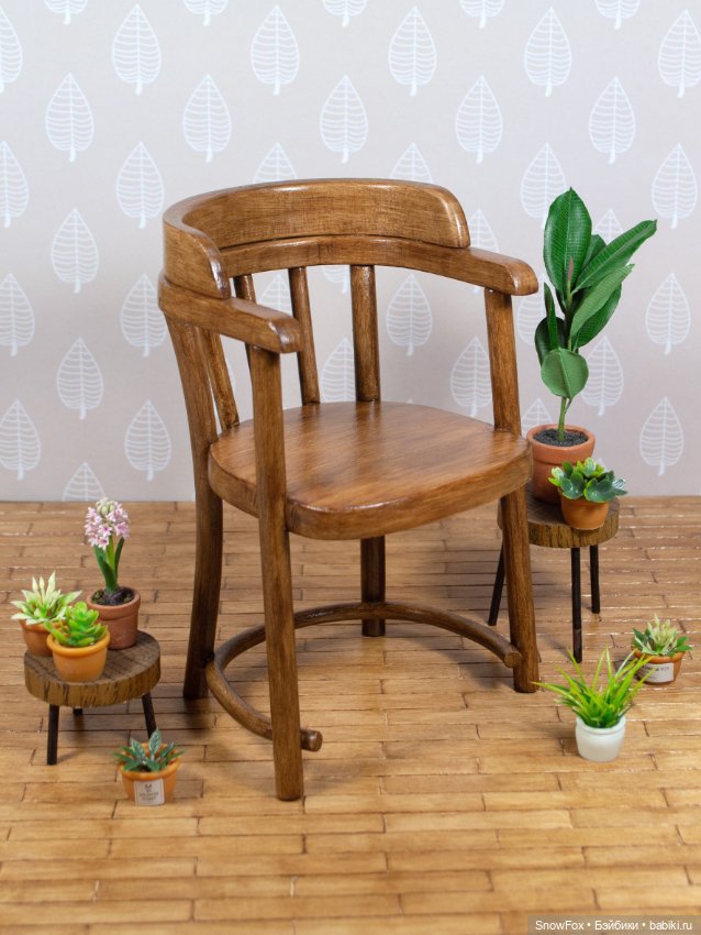 Деревянное кресло "Тюльпан" для кукол 1:6 (barbie,Integrity toys,momoko,bjd) (фото 2)