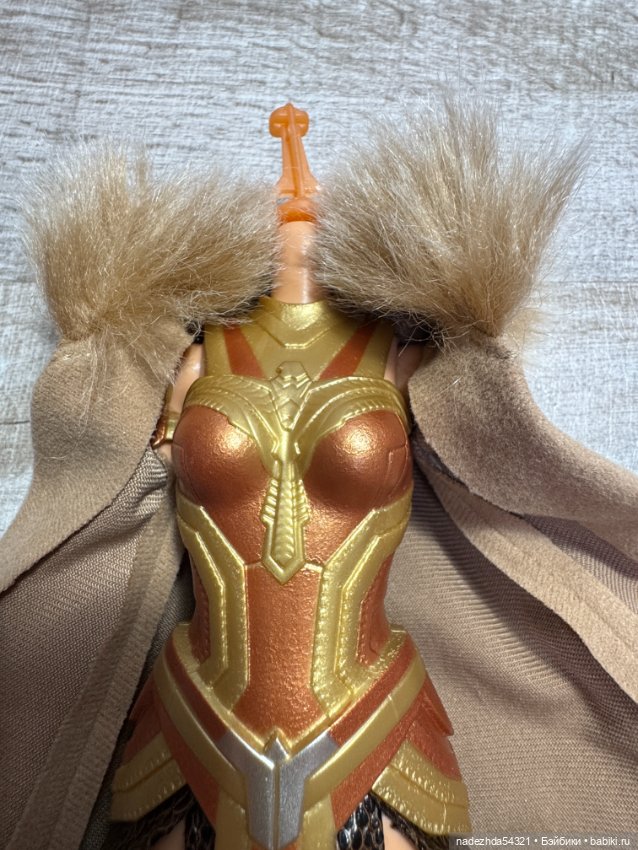 Тело в аутфите Барби Ипполиты (фото 5)