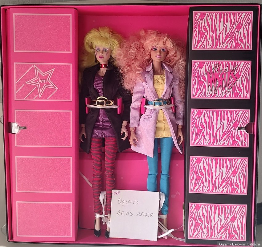 Jem and the holograms in stitches duets (фото 8)