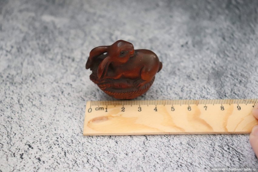 Нэцкэ. Кролик в корзинке. Винтаж (фото 5)