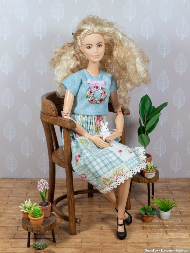 Деревянное кресло "Тюльпан" для кукол 1:6 (barbie,Integrity toys,momoko,bjd) (фото 3)