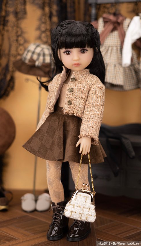 Келли от Ruby Red/ Руби Ред (фото 7)