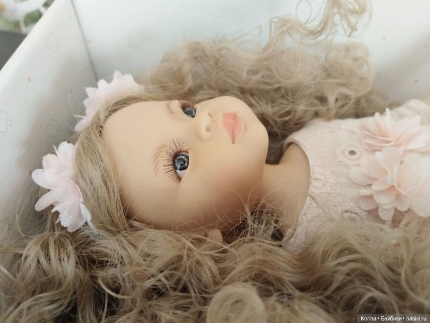 Ребека Паола Рейна шарнирная с кивающей головой Paola Reina