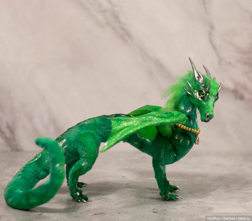 Дракон для Барби в смешанной технике, подвижный