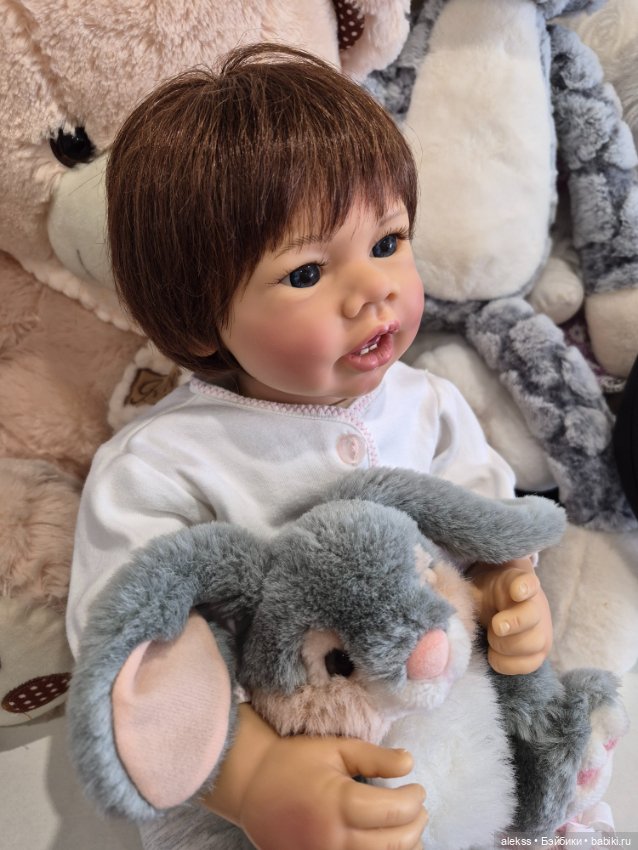 Коллекционная виниловая кукла (фото 2)