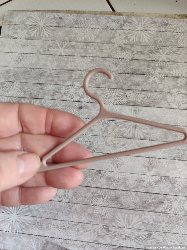 Набор вешалок для кукольной одежды, 6 шт (фото 2)