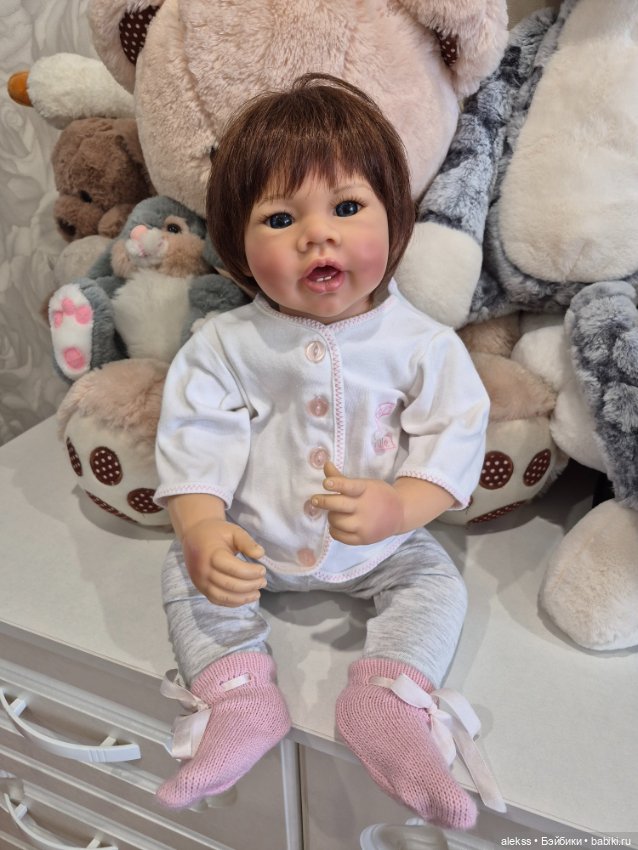 Коллекционная виниловая кукла (фото 8)