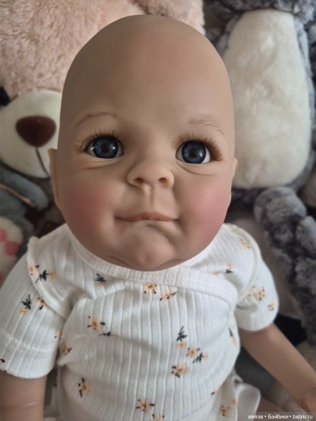 Коллекционная кукла винил