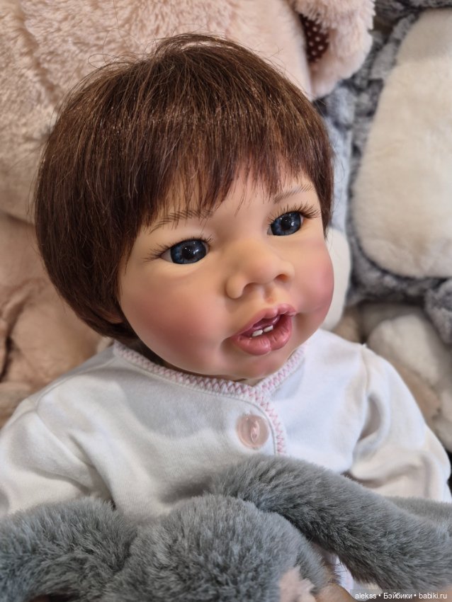 Коллекционная виниловая кукла (фото 3)
