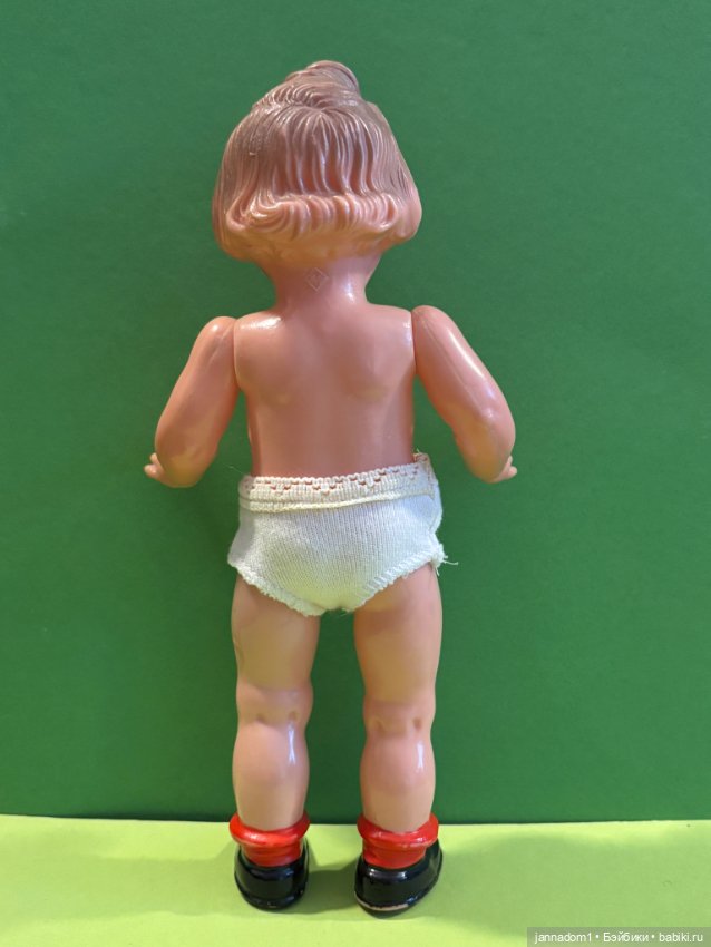 Голубоглазая куколка Мигешка Milon Gehler с рельефными волосами, высота 22 см (фото 4)