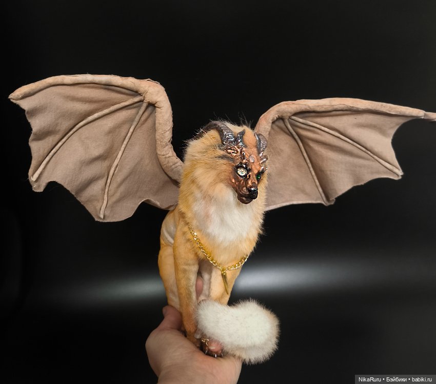 Дракон для Барби в смешанной технике, подвижный