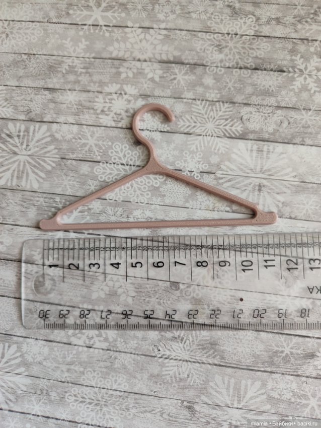 Набор вешалок для кукольной одежды, 6 шт (фото 3)