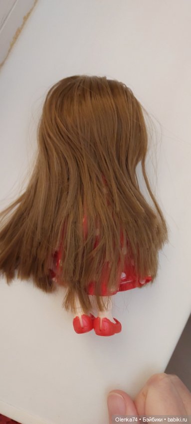 Шарнирная куколка с одеждой (фото 2)