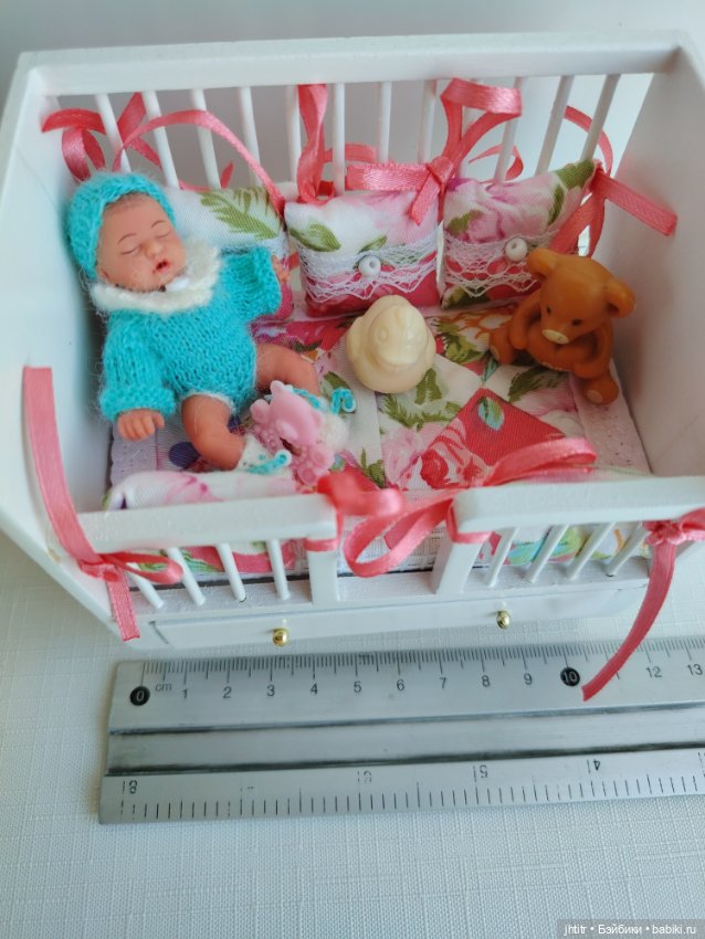 Кроватка для пупсиков — Домики для кукол (фото 2)