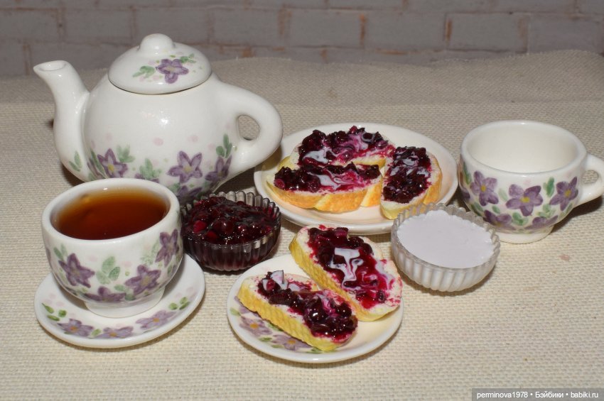 Батон с вареньем и сметаной. Миниатюра 1 к 4 (фото 5)