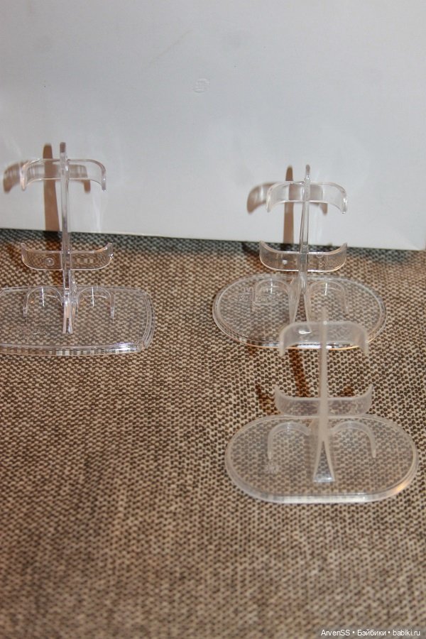 Винтажные фирменные подставки компании Такара для Дженни и Ликки