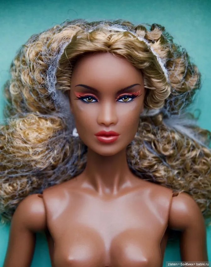 Кукла нюд Keeki Golden Glam Queen (фото 2)