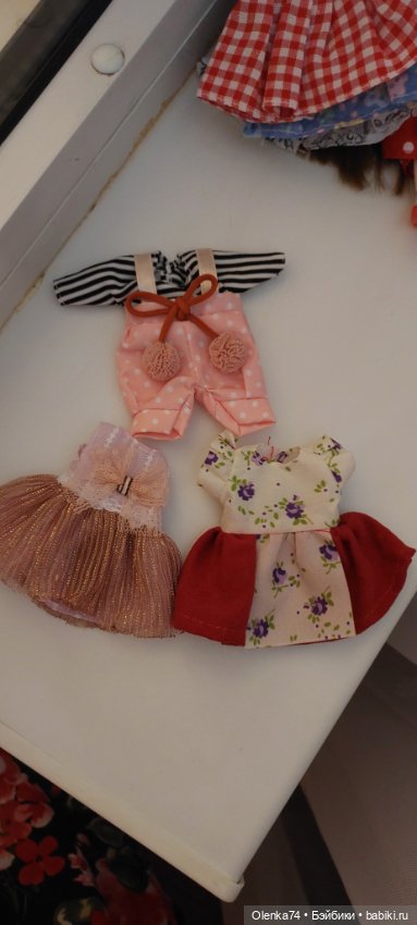 Шарнирная куколка с одеждой (фото 4)