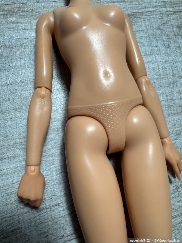 Тело Барби Мадам Моррибль (фото 4)