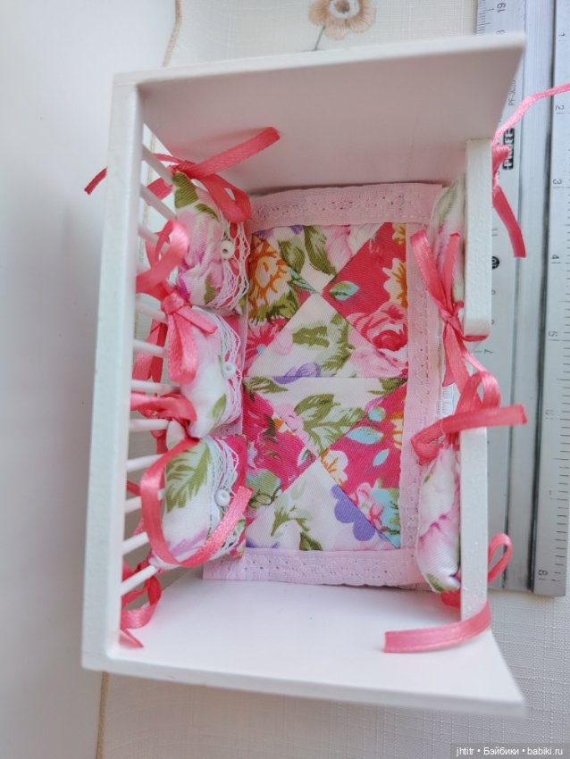 Кроватка для пупсиков — Домики для кукол (фото 4)