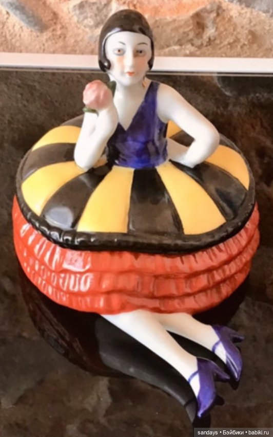 Фарфоровая статуэтка Винтаж Art Deco 1920гг