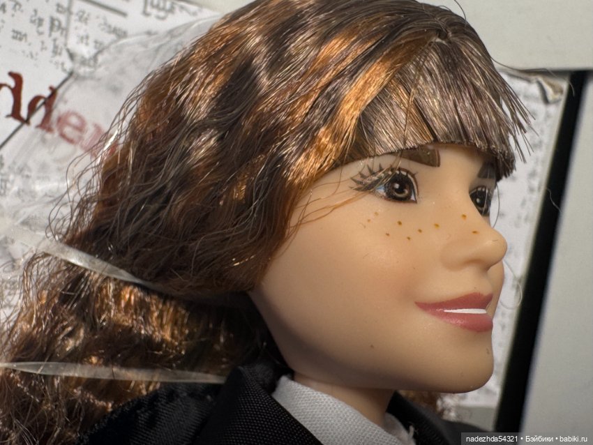 Барби Гермиона Грейнджер "Гарри Поттер". Разделила набор (фото 5)