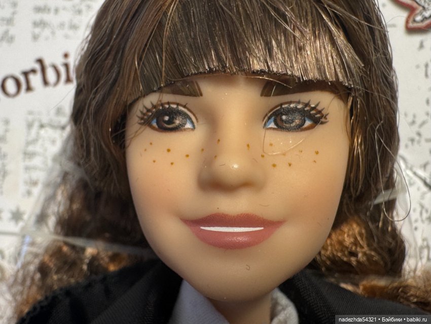 Барби Гермиона Грейнджер "Гарри Поттер". Разделила набор (фото 7)