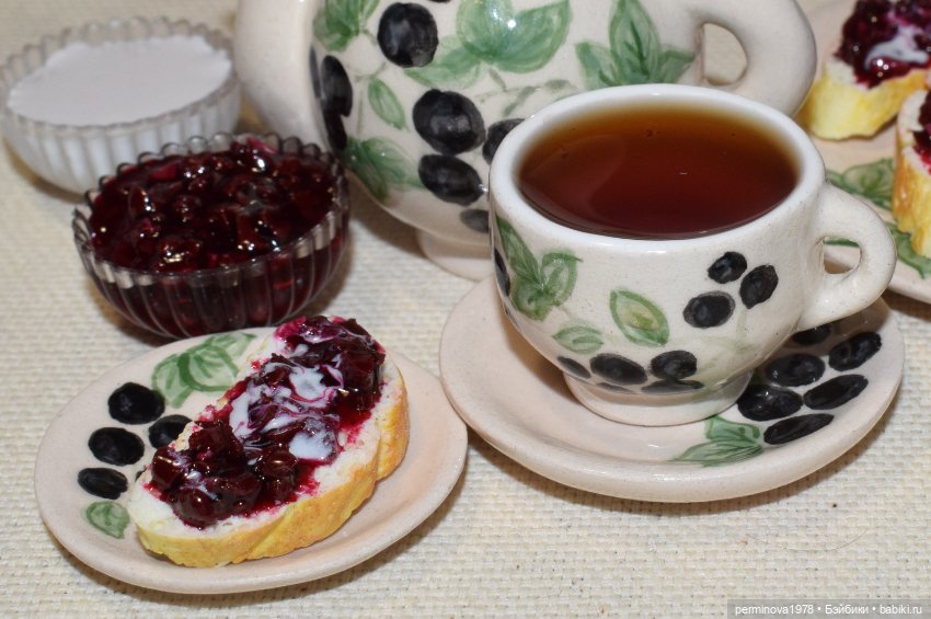 Батон с вареньем и сметаной. Миниатюра 1 к 4 (фото 8)