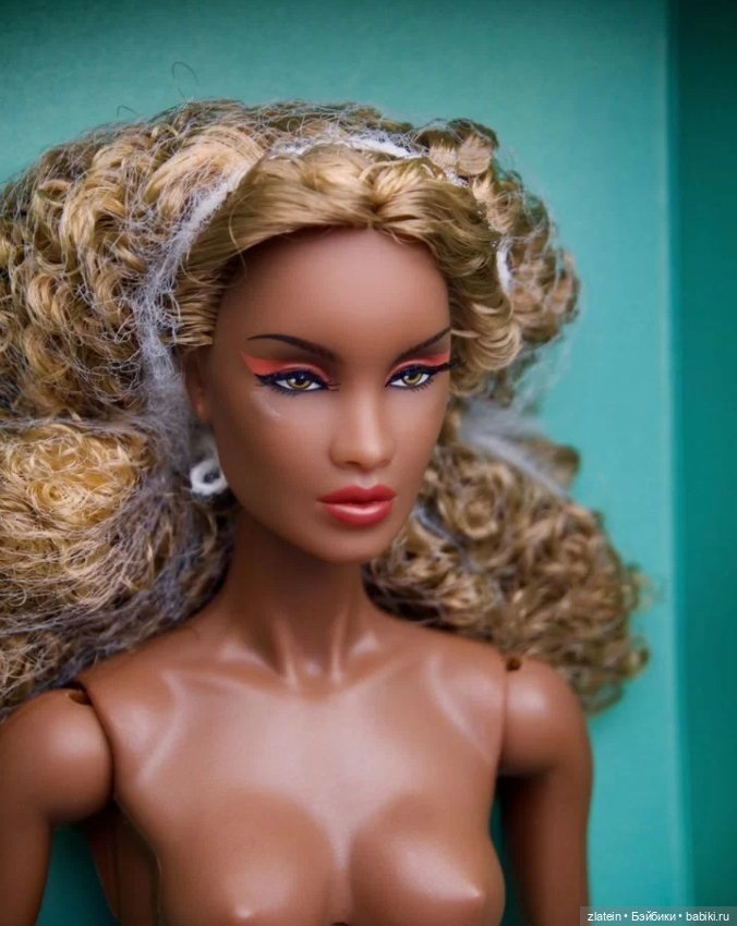 Кукла нюд Keeki Golden Glam Queen (фото 4)
