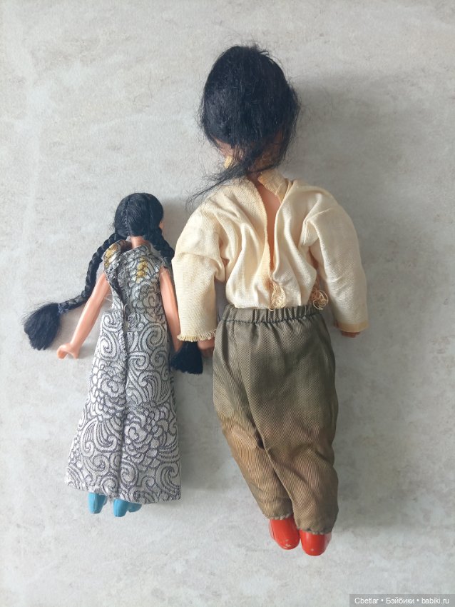 Лот кукол в Национальных костюмах (фото 2)