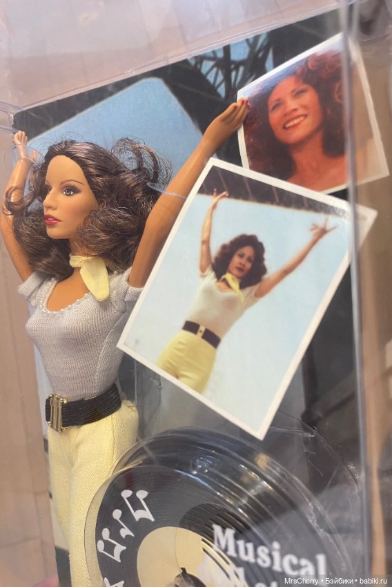 Grease Cha Cha Barbie / Барби Бриолин Ча Ча (фото 9)