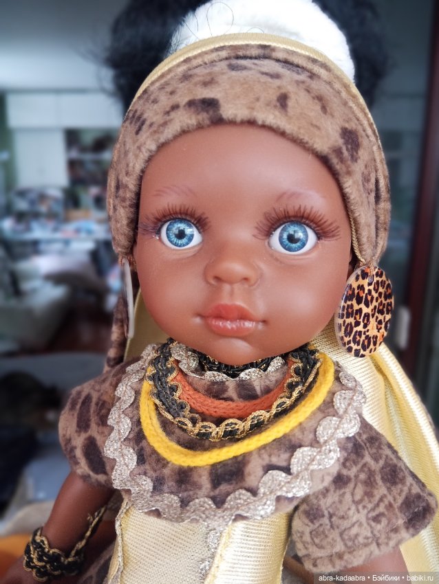 Нора африкана на старом теле (фото 6)